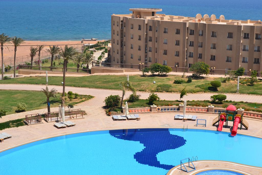 Grand Ocean Blue - Apartment 718 Ajn-Szuhna Kültér fotó